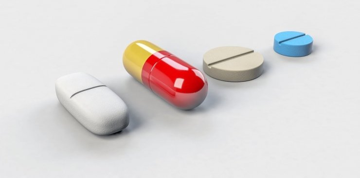Jakie są zalecenia dotyczące stosowania leków na trawienie? Kiedy najlepiej je brać?
